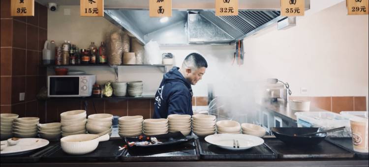 大菠萝山野派对｜中古法式雪山观景度假民宿(喀纳斯景区店)图片