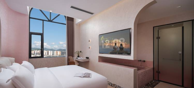 亦安沄梦艺术酒店(陆良图腾商业中心店)图片