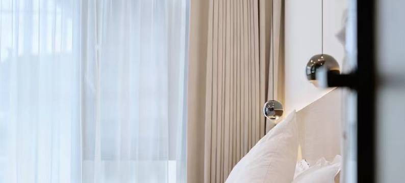 山鸟与月·汤池投影民宿(街子古镇店)图片