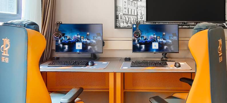 亚信电竞酒店(荆州燎原路店)图片