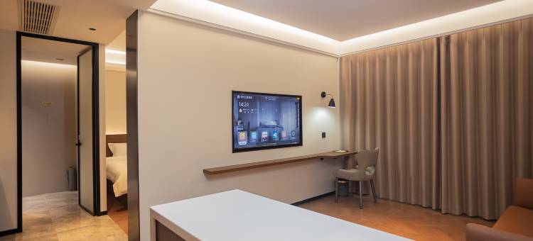 锦州云熹酒店(东湖公园店)图片