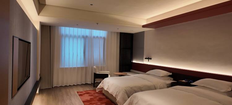 泸定烹坝十里香酒店图片