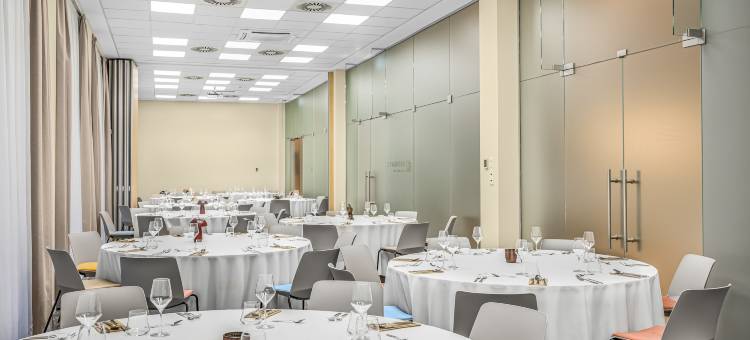 德布勒森翰悦阁莱西姆酒店(Hotel Lycium Debrecen - Handwritten Collection)图片