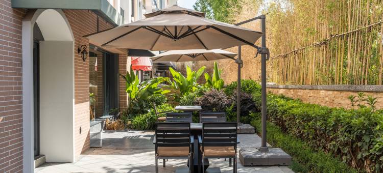 抚仙湖品悦酒店图片