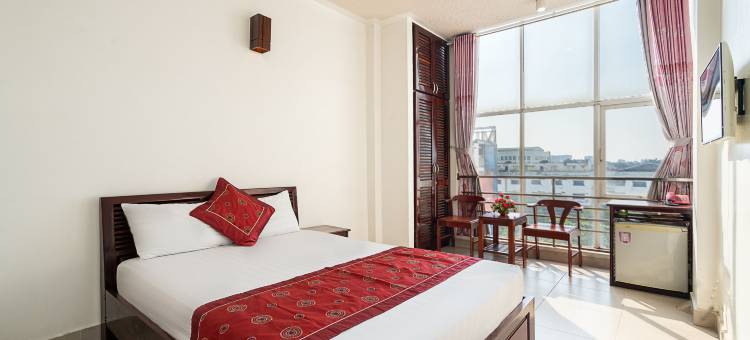 丁定酒店 - 近新山一机场(Collection O Dinh Dinh Hotel - Near Tan Son Nhat Airport)图片