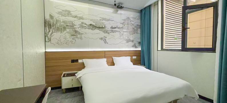 红尘来客民宿(洛邑古城店)图片