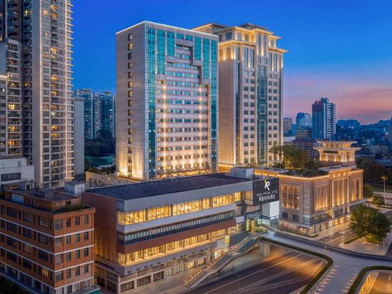 丽呈铂锐酒店(广州市桥地铁站大北路店)