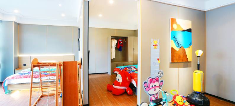 花筑·檩然亲子度假民宿(熊猫谷店)图片