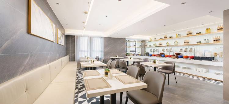 如家精选酒店(新疆古生态园汗血马基地小西沟地铁站店)图片