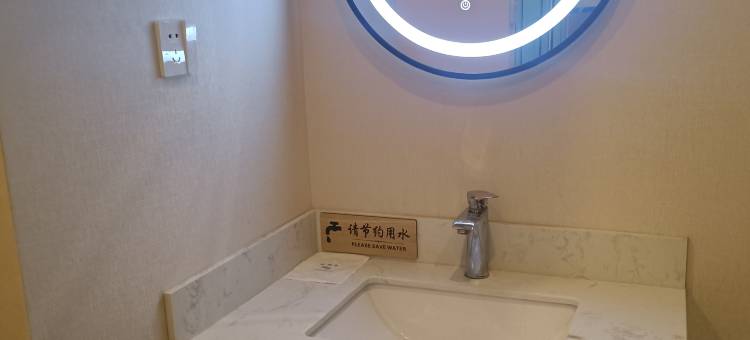 枫雅酒店(新疆艺术学院金桥校区店)图片