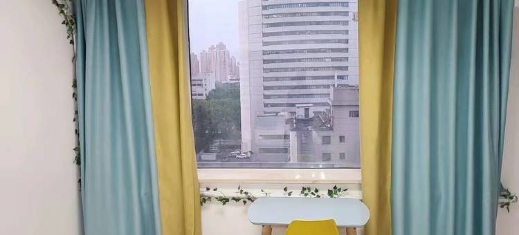 武汉尚品影院酒店公寓(岳家嘴地铁站店)图片
