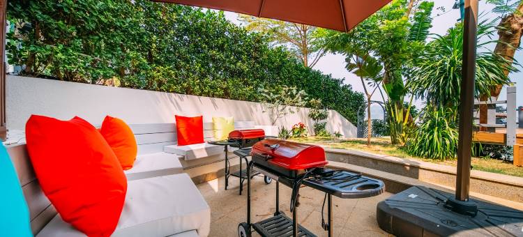 乐图房车度假民宿(鹿回头店)图片