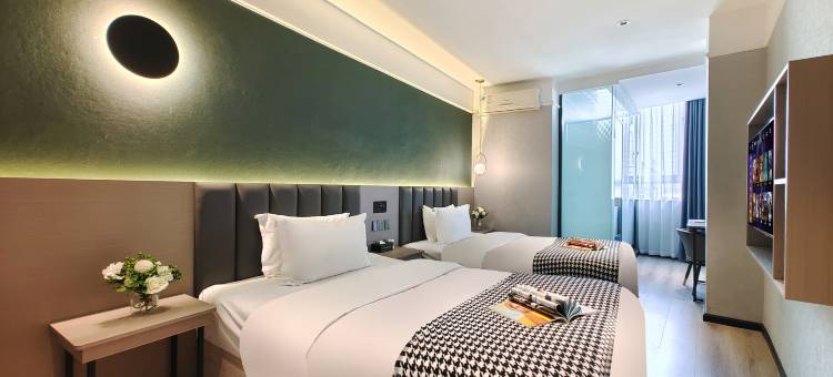 西湖春天精品酒店(宜宾莱茵春天店)图片