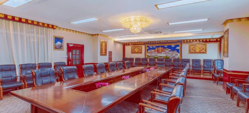 拉萨吾思藏酒店(大昭寺店)图片