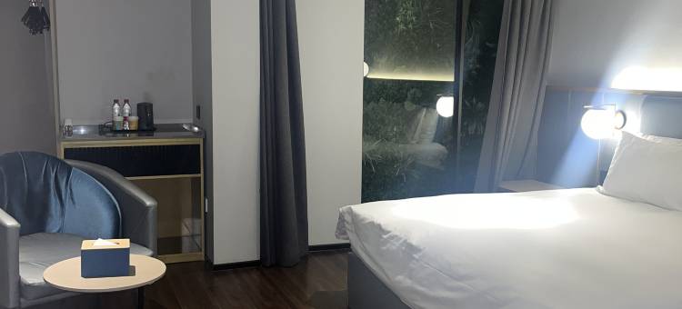 沁丰源酒店(上海中山医院嘉善路地铁站店)图片