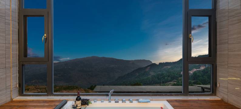 元阳梯田玫瑰酒庄假日酒店图片