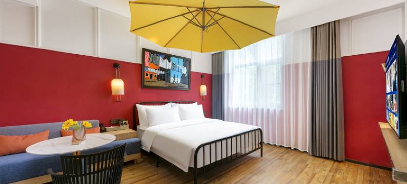 喜鹊CC酒店(郑州中原万达广场二砂地铁站店)图片