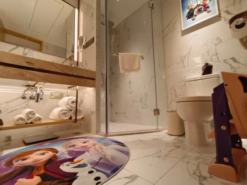 Parkview International HotelOver view