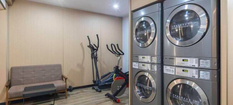 美思柏丽酒店(江门五邑大学利和广场店)图片