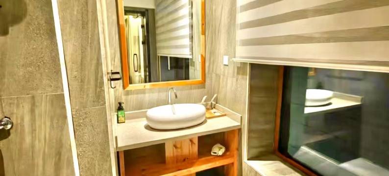 伊春逸风伴山酒店图片