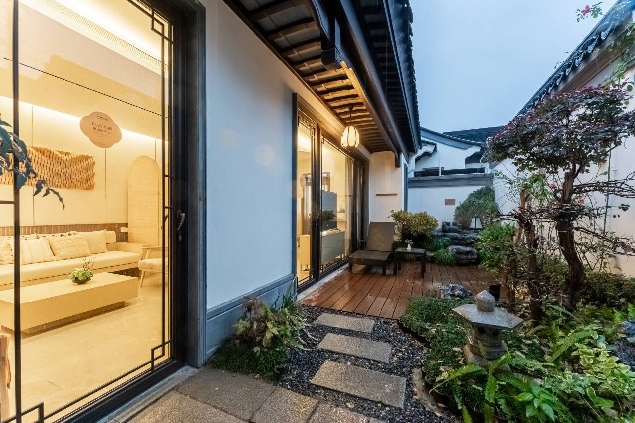 花筑·桃花源温泉合院图片