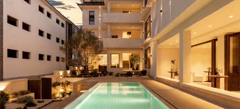 大理山下宿图片