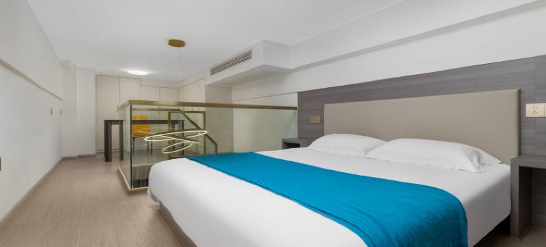 西贝酒店(青山湖万达李巷地铁站店)图片