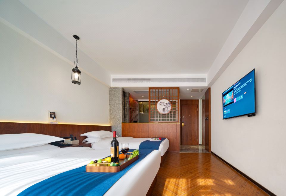 Beian Qingshe Holiday Inn (Zhangjiajie Wulingyuan Forest Park Branch) Hotel Overview