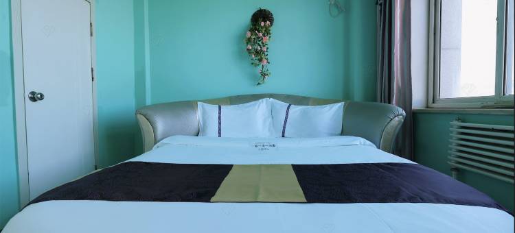 大连青柠宾馆(金州鸿玮澜山轻轨站店)图片