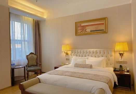 Jinbi World Hotel Hotel Overview