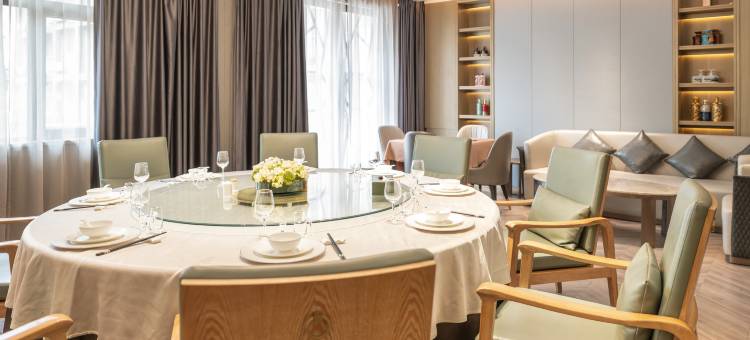 十堰嘉华假日酒店(五堰商场人民医院店)图片