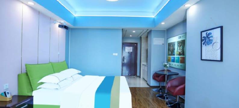 S+电竞民宿(石家庄新百广场地铁站店)图片