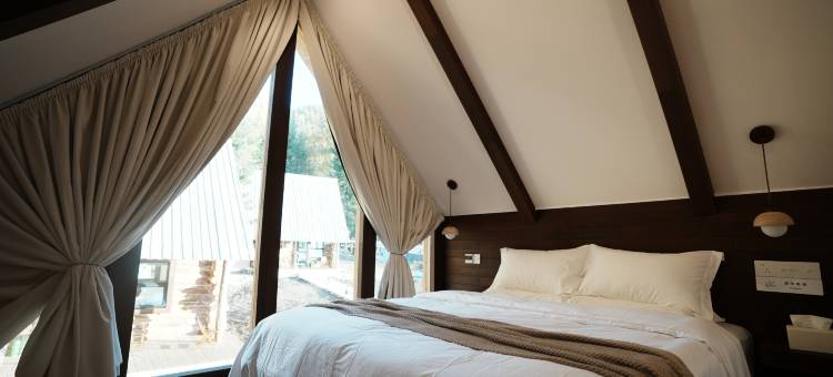 白哈巴山止川行民宿图片