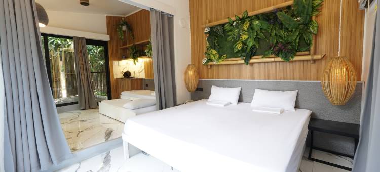 The Ravine by One Selah图片