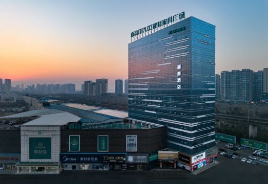 丽赫酒店（九江火车站招商花园城店）外景图