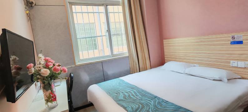 都市宝地酒店(青岛台东啤酒街广饶路地铁站店)图片