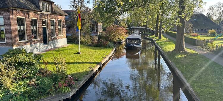 范得隆羊角村传统乡村餐厅酒店(De Dames van de Jonge Giethoorn Hotel Old Village)图片