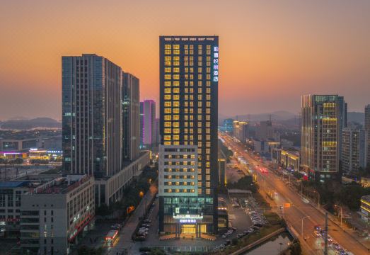 Boxiyueli Hotel (Wuxi Yuantouzhu Scenic Area) Over view
