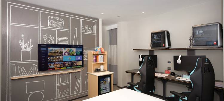 雷神电竞酒店(无锡太湖广场地铁站店)图片