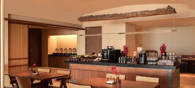 烟台渔人码头第二海水浴场亚朵酒店图片