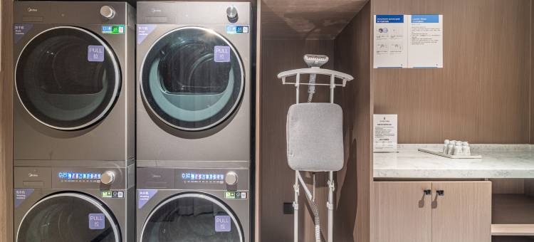 艺龙安云酒店(信宜窦州里文化创意街店)图片