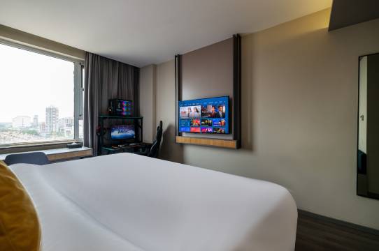 美娱·星峰电竞酒店(枣庄光明西路高铁站店)图片