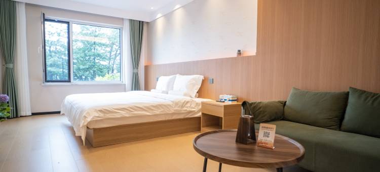 看看大海·咖啡民宿(大连森林动物园店)图片