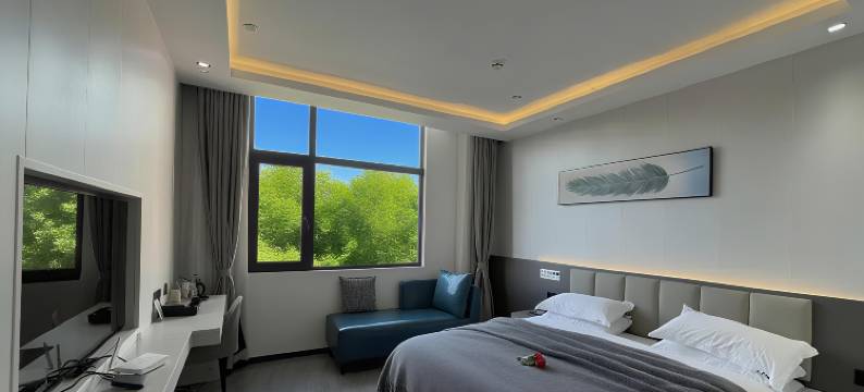 金帝诚酒店(富宁县政府百越公园店)图片