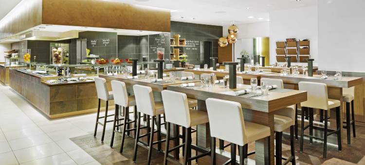 苏黎世机场瑞享酒店(Mövenpick Hotel Zürich Airport)图片