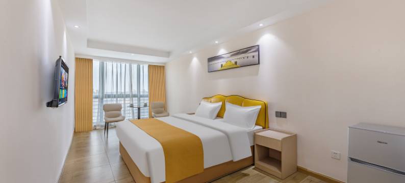 铂江国际公寓(佛山湾华地铁站天虹购物中心店)图片