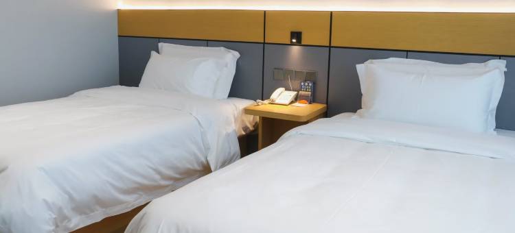 金罗马第五季酒店图片