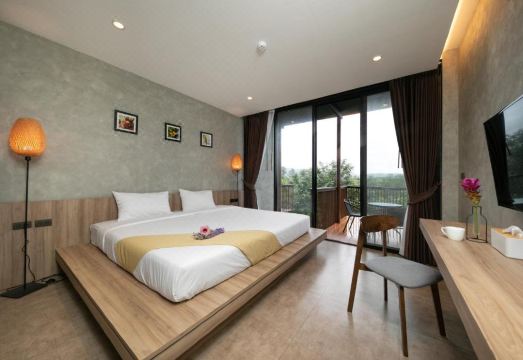 Hug Jang Loei Garden and Resort Hotel Overview