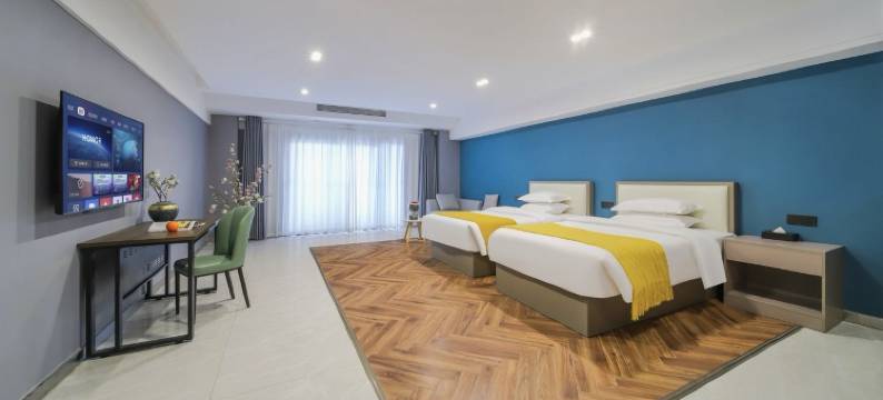 美狮假日民宿(清明上河园店)图片