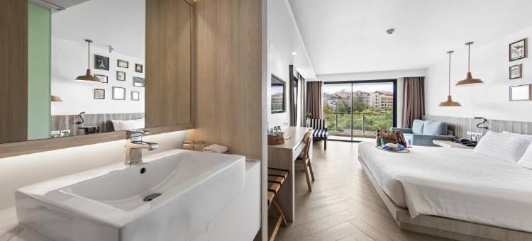 芭堤雅金色郁金香海滩度假酒店(Golden Tulip Pattaya Beachfront Resort)图片